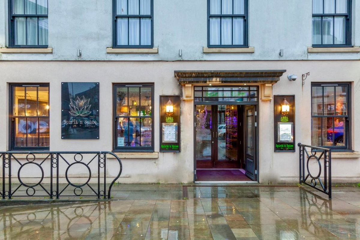 Hotel · The BlueBell Hotel, Neath