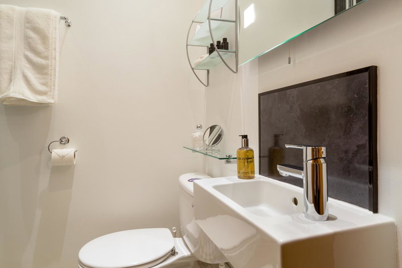Brooklands 5 Star Guest House, Penrith, United Kingdom