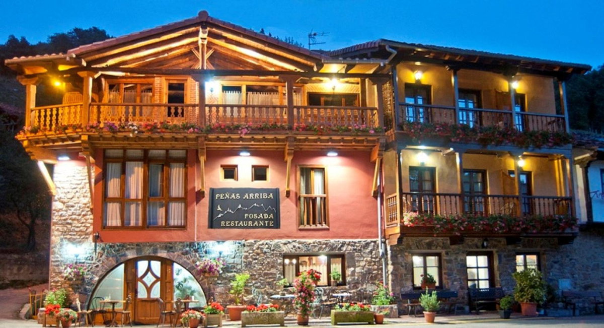 Hotel · Posada Peñas Arriba, Lon