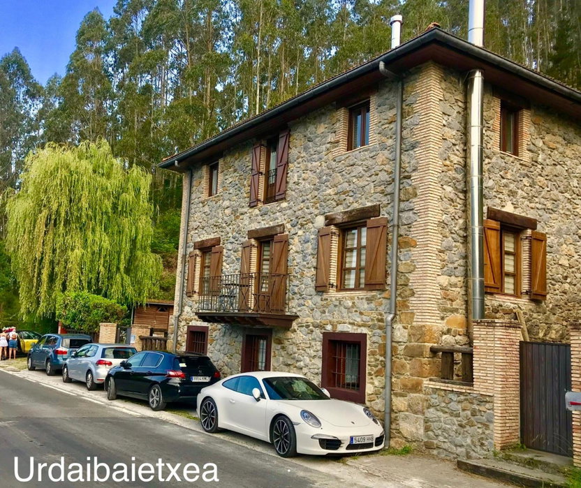 Urdaibai Etxea, Ea, Spain