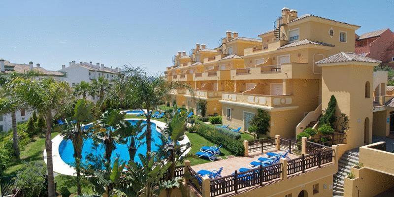 Apartamentos Vista Real, Alcaidesa, Spain