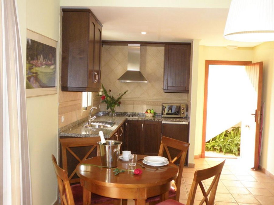 Apartamentos Vista Real, Alcaidesa, Spain