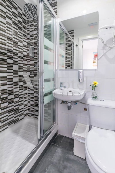 AYZ Sierra de Meira - Auto check-in property, Madrid, Spain