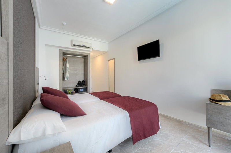 Hotel Vibra Marco Polo II - Adults only, San Antonio, Spain