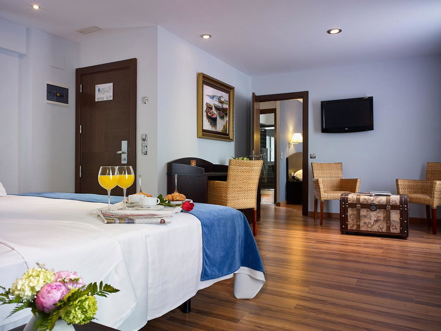 Hotel 40 Nudos, Avilés, Spain