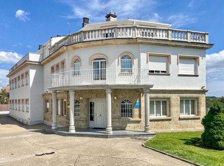 Casablanca Hotel Studios, Santa Marta de Tormes, Spain