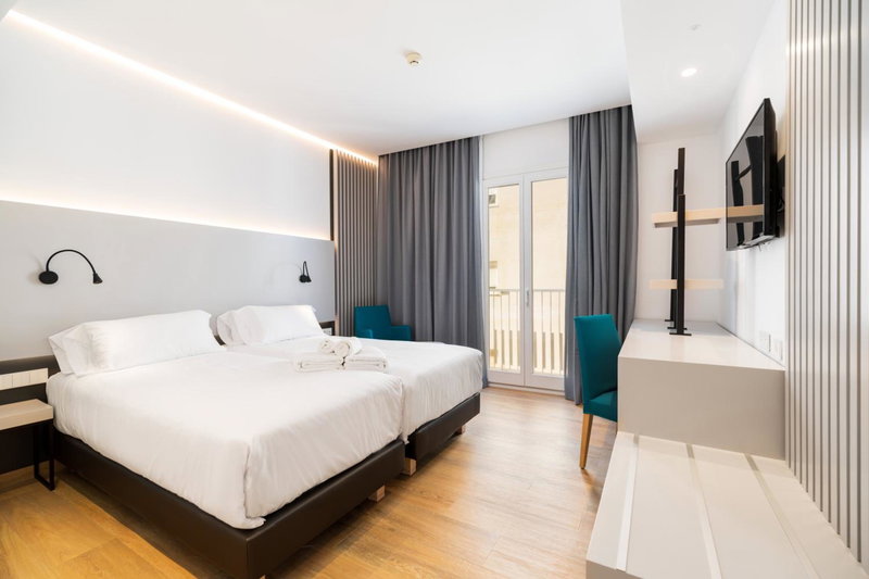 Dormos Hotel, Cádiz, Spain