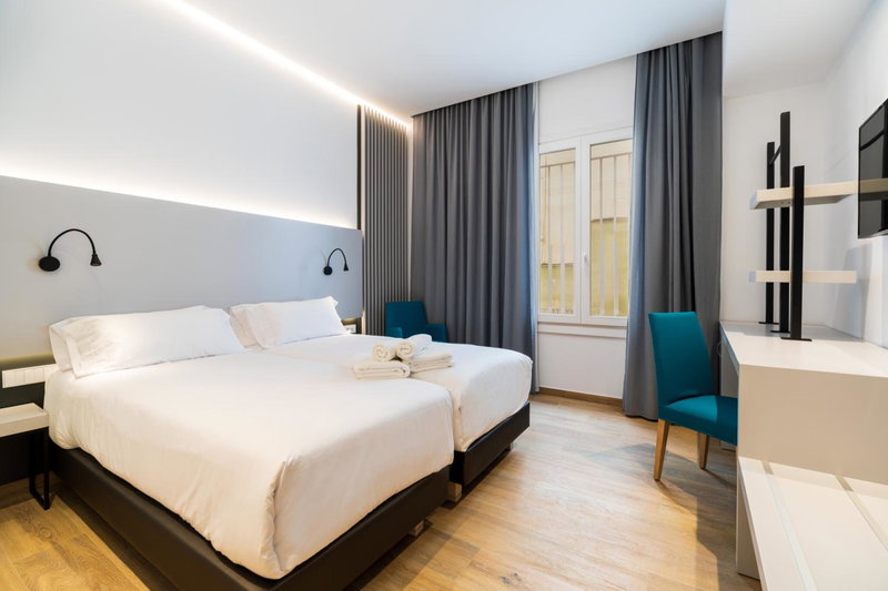 Dormos Hotel, Cádiz, Spain