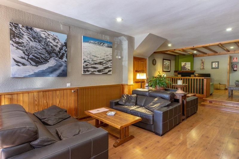 Hotel Esquirol, Llivia, Spain
