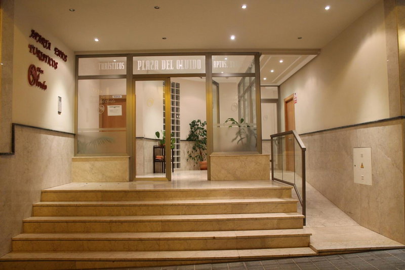 Apartamentos Turísticos Plaza del Olvido, Nerja, Spain