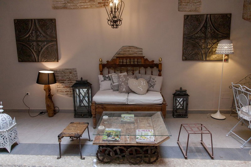 Apartamentos Luna Suites Palacio Almagra, Granada, Spain