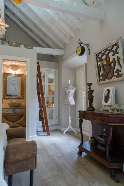 Apartamentos Luna Suites Palacio Almagra, Granada, Spain