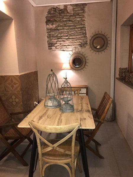 Apartamentos Luna Suites Palacio Almagra, Granada, Spain