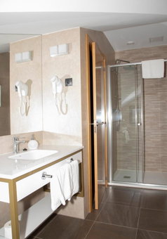 Hotel Mercedes, Camargo, Spain