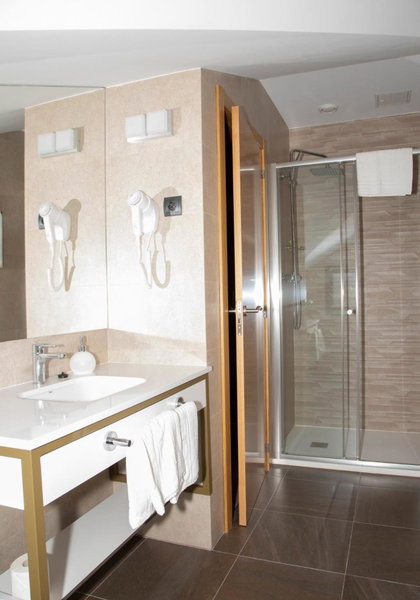 Hotel Mercedes, Camargo, Spain