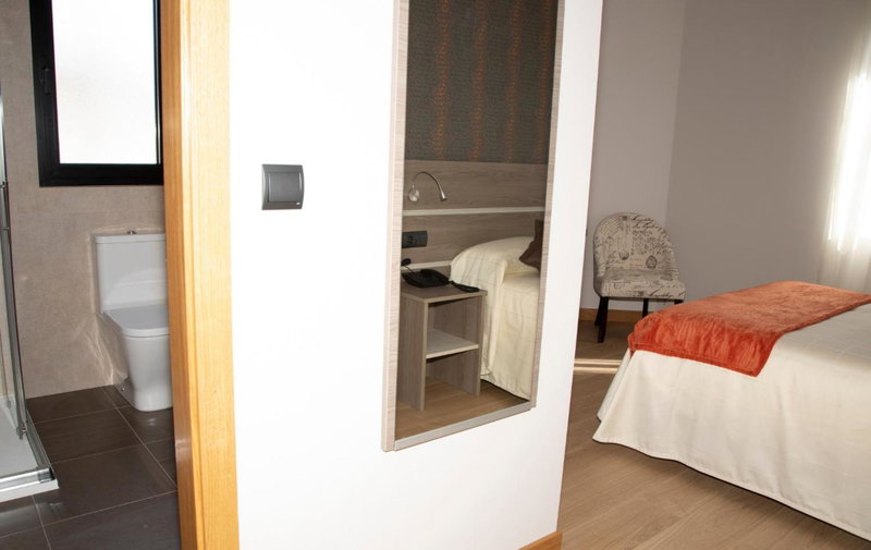 Hotel Mercedes, Camargo, Spain