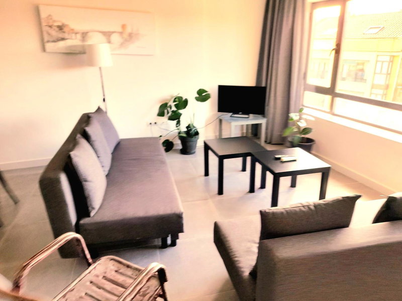 TOLETUM low cost LOFTS dúplex diáfanos o 2dormitorios PARKING Municipal Gratis al aire libre a 100m, Toledo, Spain