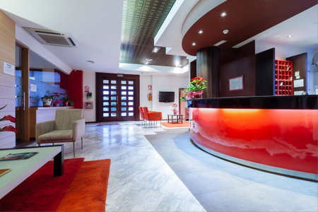 Hotel Philadelfia, Peligros, Spain