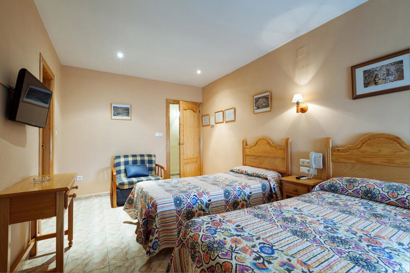 Hotel Philadelfia, Peligros, Spain