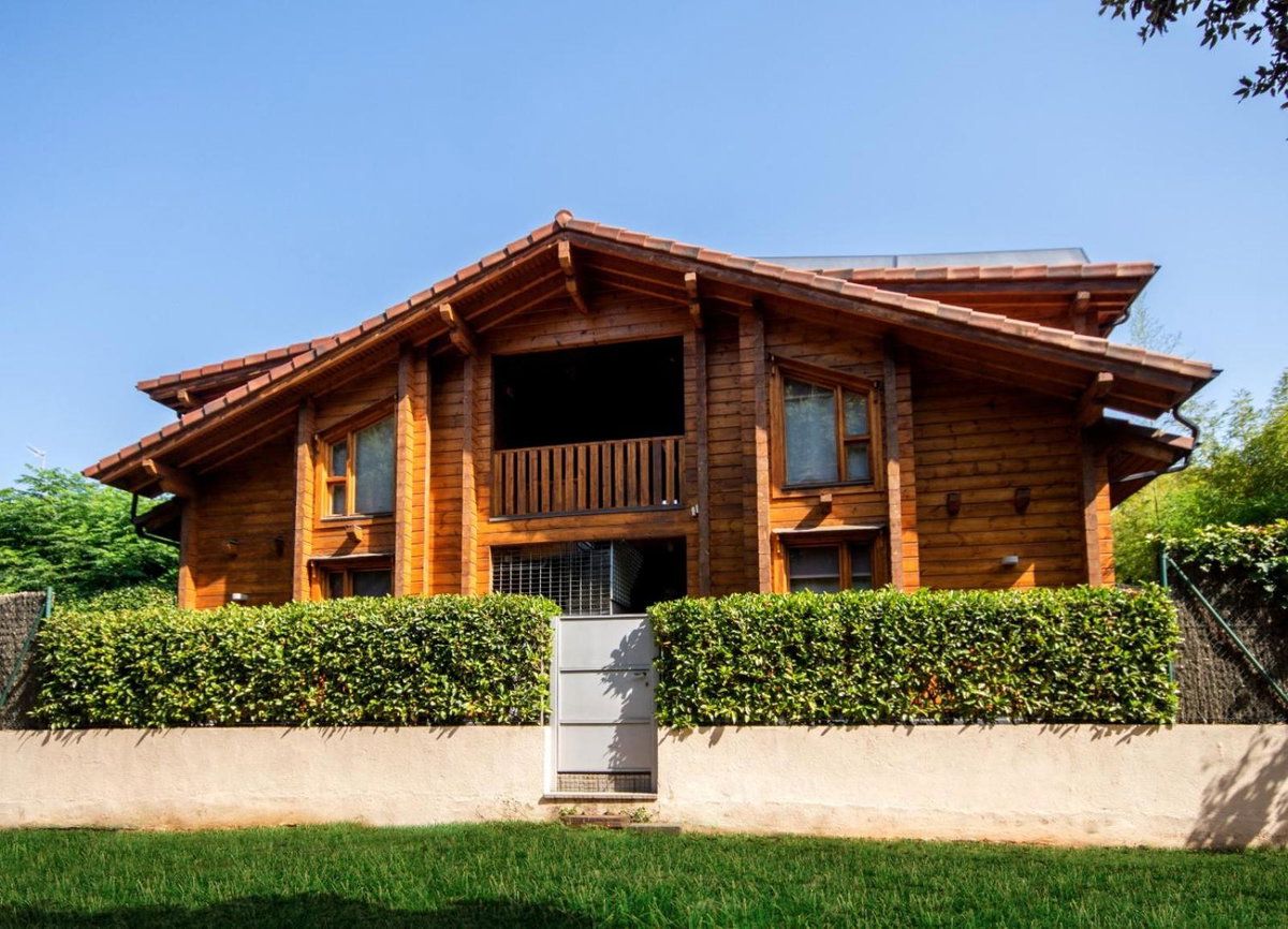 Hotel · Hotel Somlom - ECO Friendly Montseny, Sant Esteve De Palautordera