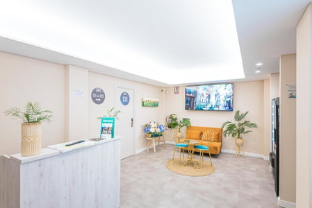 Hostal Plaza Boutique - Solo adultos, Zaragoza, Spain