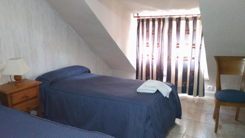 Hostal Aribel Longinos, Cercedilla, Spain