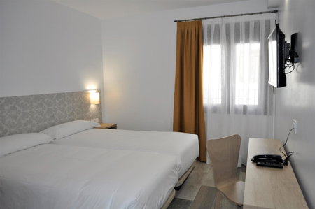 Hostal Restaurante Villa de Brihuega, Brihuega, Spain