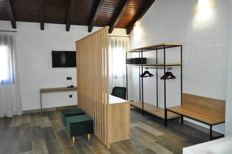 Hostal Restaurante Villa de Brihuega, Brihuega, Spain