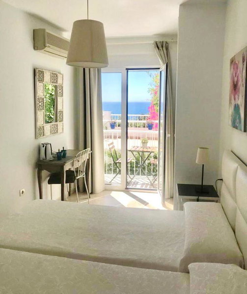 Hostal Tres Soles, Nerja, Spain