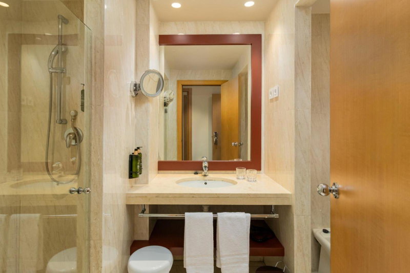 Hotel Puerta Santander, Santander, Spain