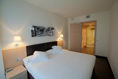 Hotel Jardines de Uleta Suites, Vitoria-Gasteiz, Spain