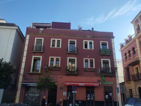 Ático céntrico plaza Moravia ,San Julian., Seville, Spain