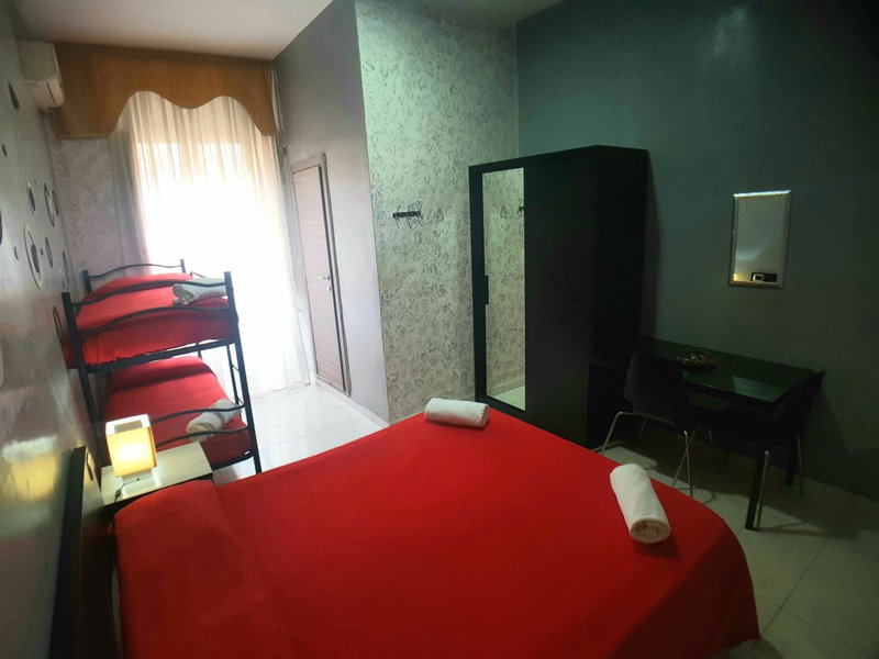 Hotel Ginevra, Naples, Italy