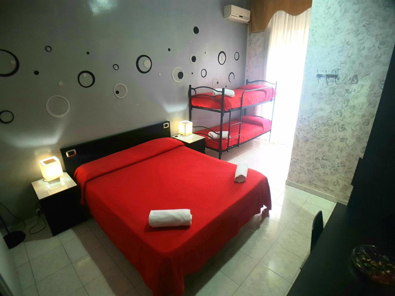 Hotel Ginevra, Naples, Italy