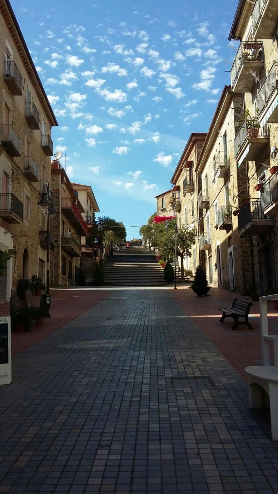 M & M, Italy