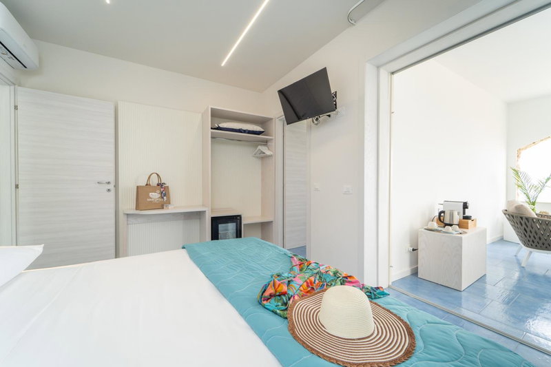 Suite Hotel L'Oasi di Riaci, Santa Domenica, Italy