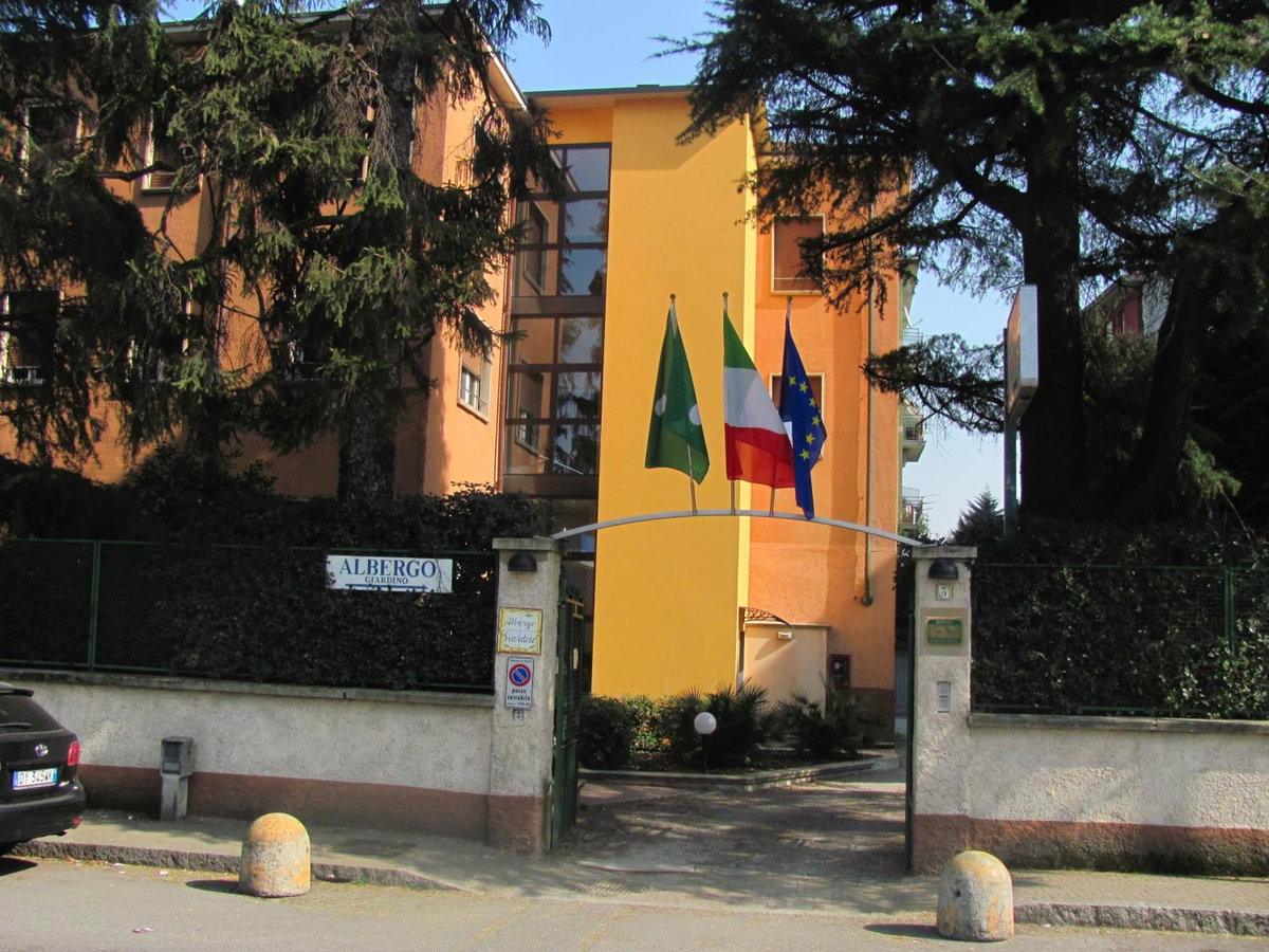 Hotel · Albergo Hotel Giardino, Desio