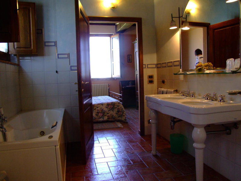 Agriturismo Sanguineto, Acquaviva, Italy