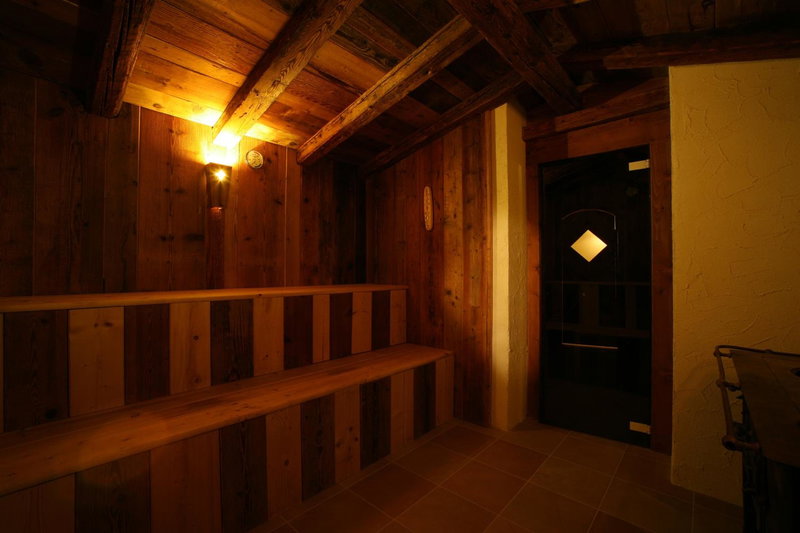 Hotel Garni La Roccia, Andalo, Italy