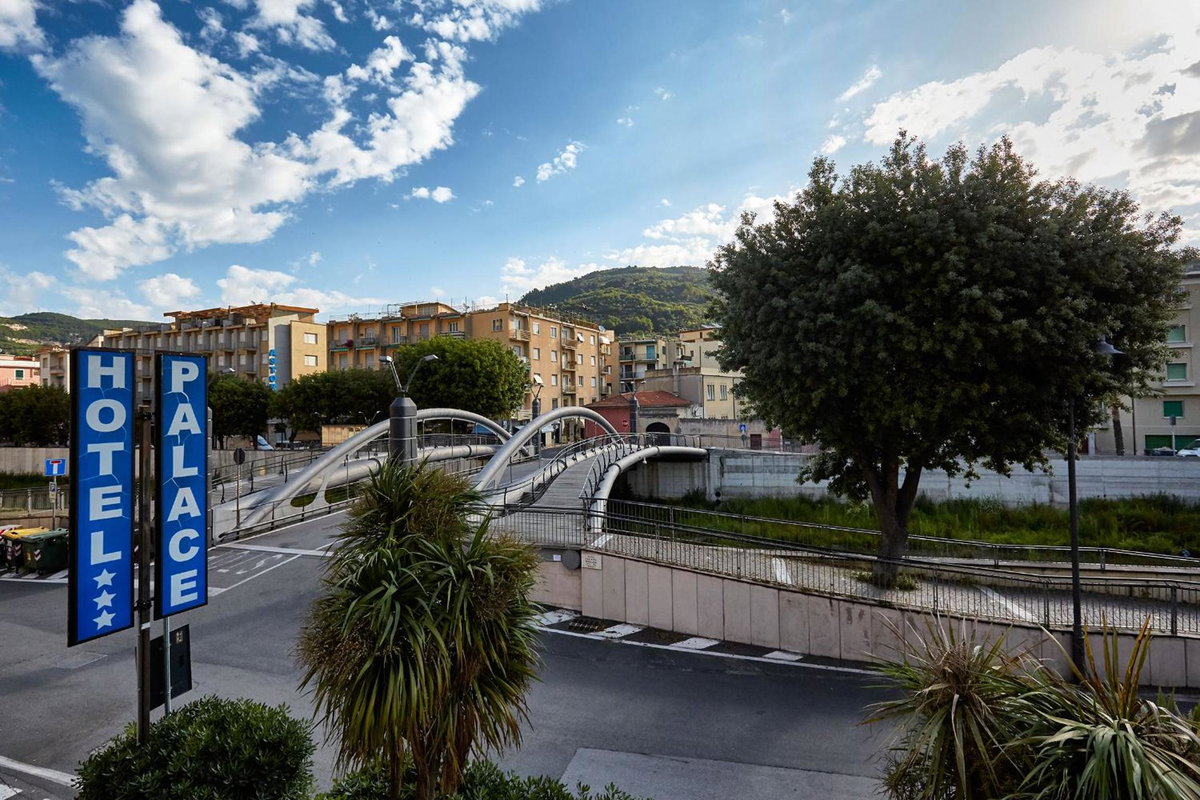 Hotel Palace, Italien