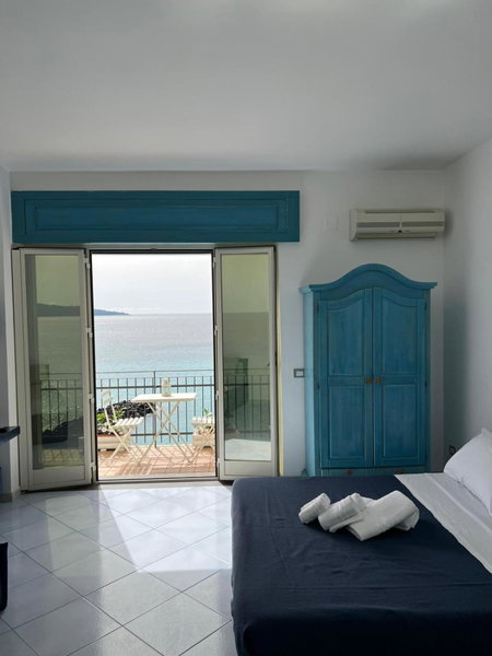 Residenza Mare di Sotto Sorrento, Meta, Italy