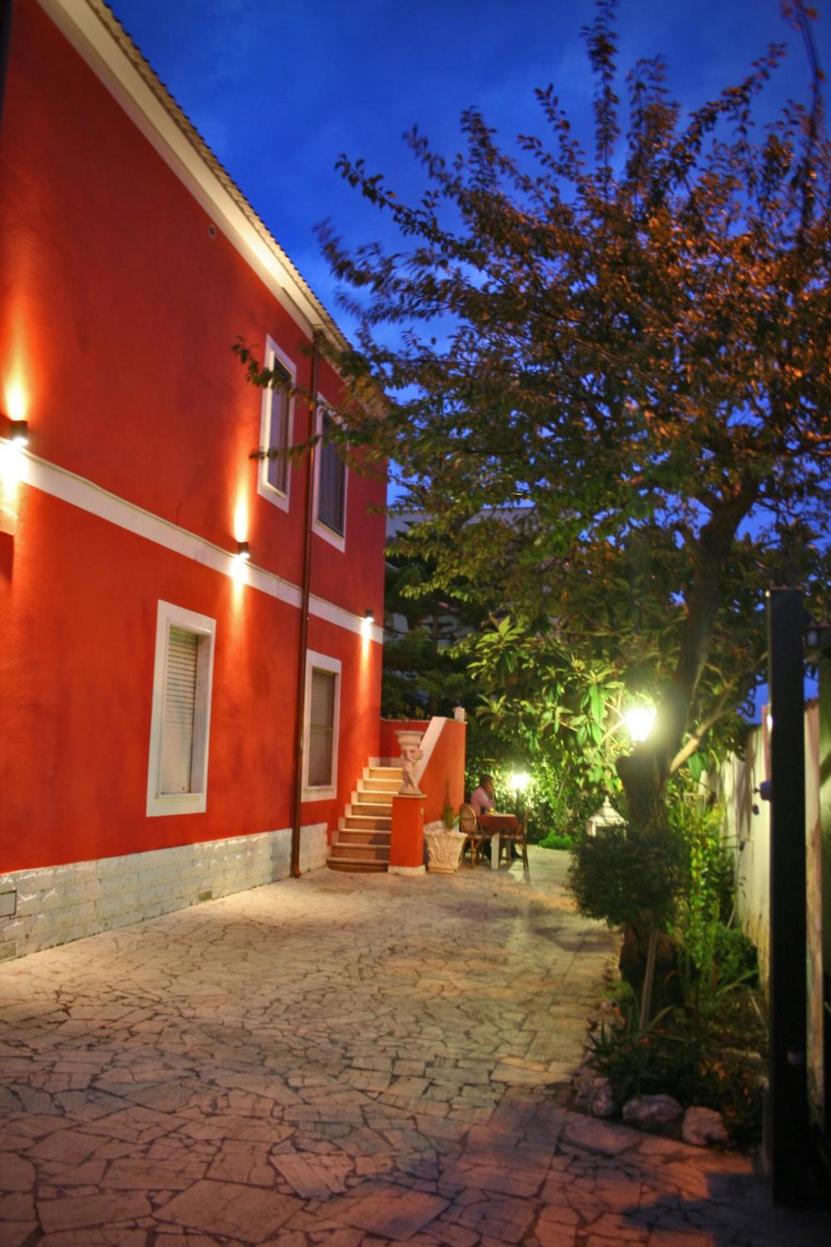 Fiumicino Airport B&B Deluxe, Italy