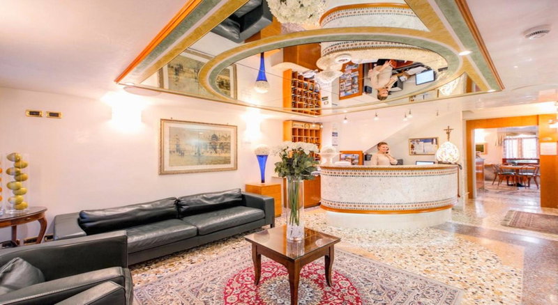 Antica Casa Carettoni, Venice, Italy