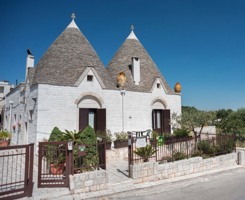 Grandi Trulli Bed & Breakfast, Alberobello, Italy