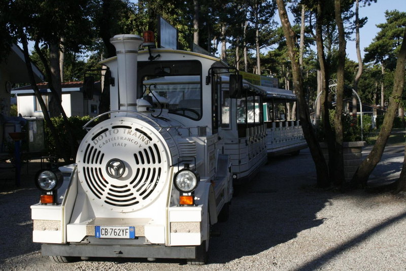 Camping Village Mare Pineta, Sistiana, Italy