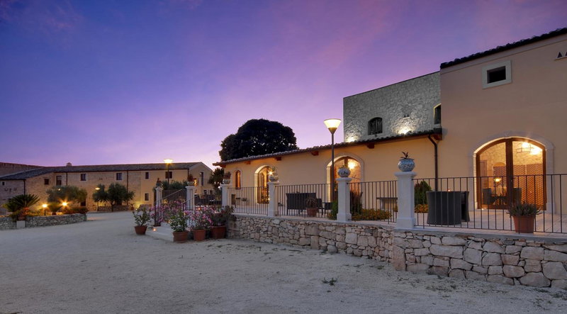 Artemisia Resort, Puntarazzi, Italy