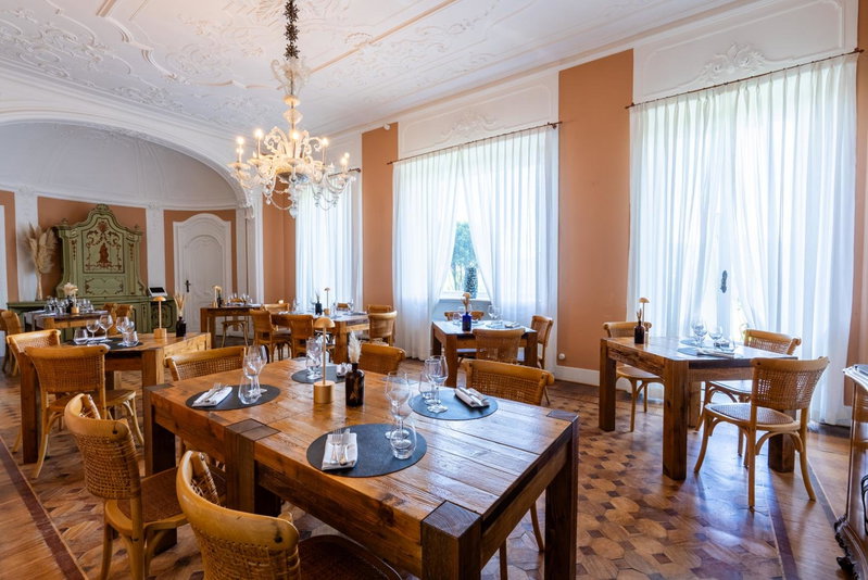 Hotel Villa Borghi, Varano Borghi, Italy
