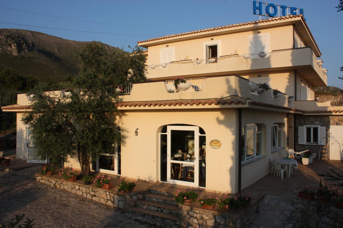 Hotel Belvedere, Italy
