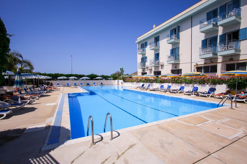 Hotel Tourist, Cefalù, Italy