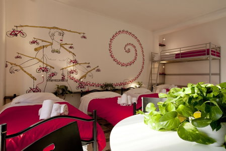 Martini Bed, Rome, Italy